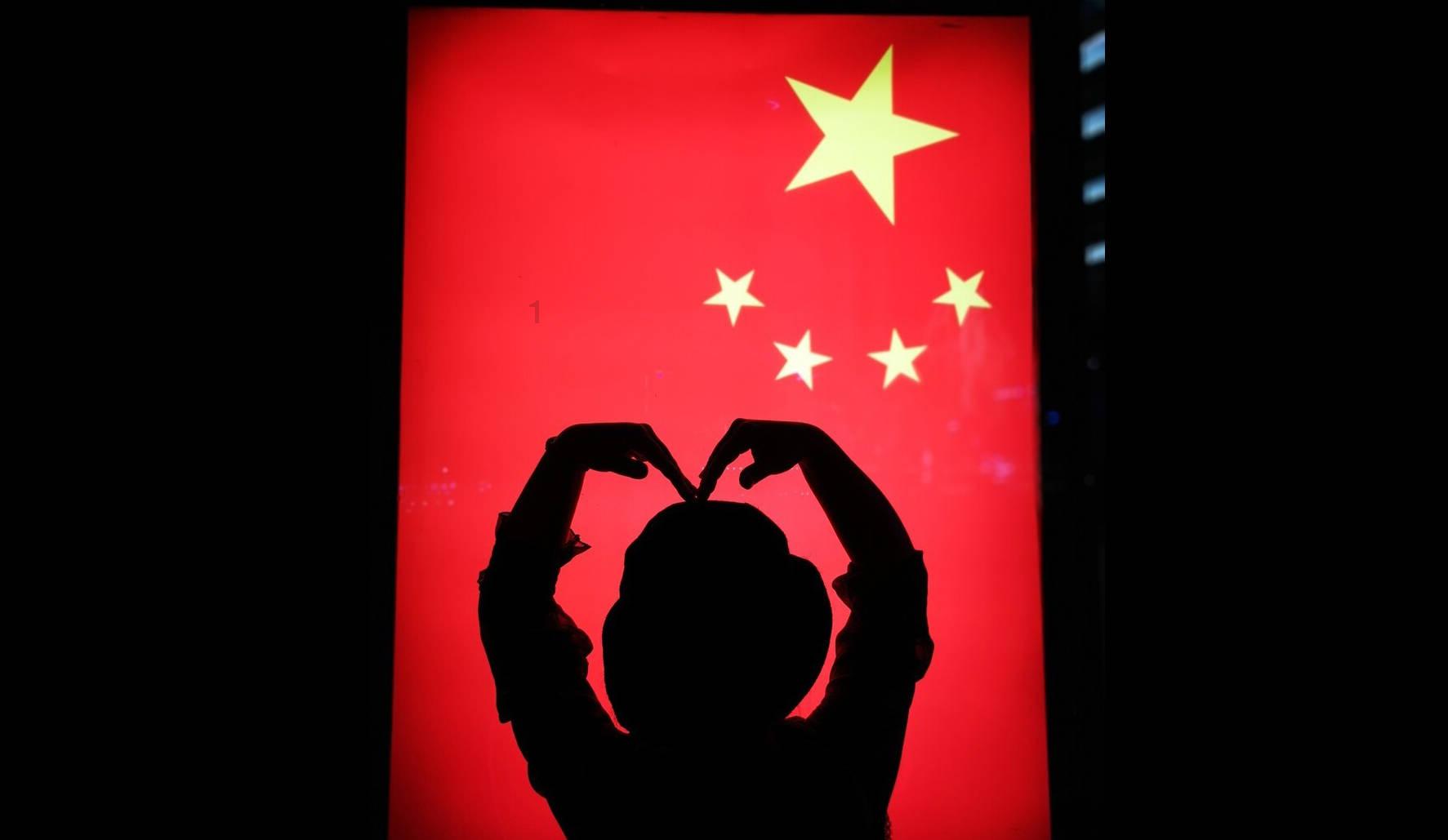 苦苦流淌不懂他悲伤什么歌？游戏画面